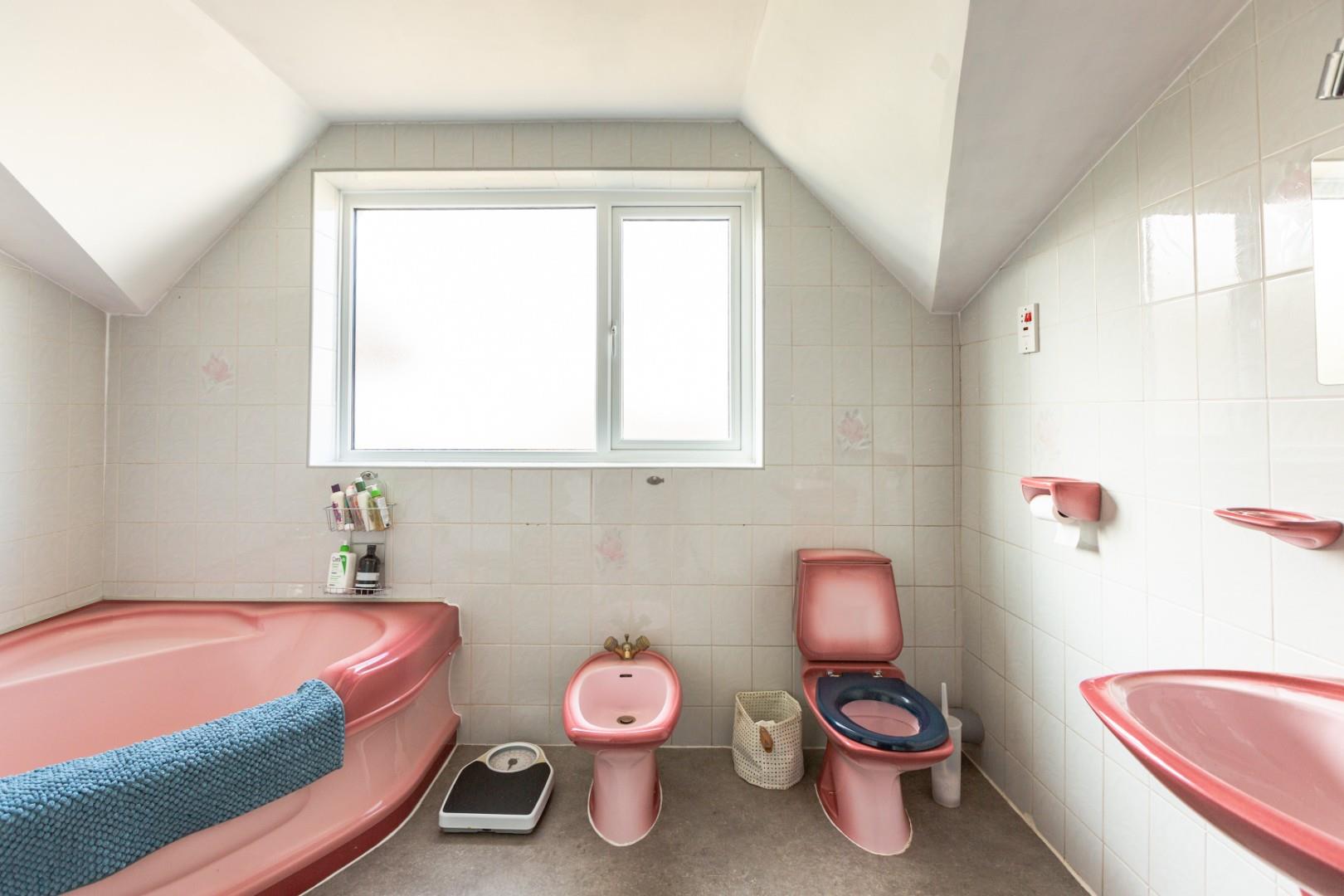 Pennard Drive, Southgate, Swansea, SA3 2DP